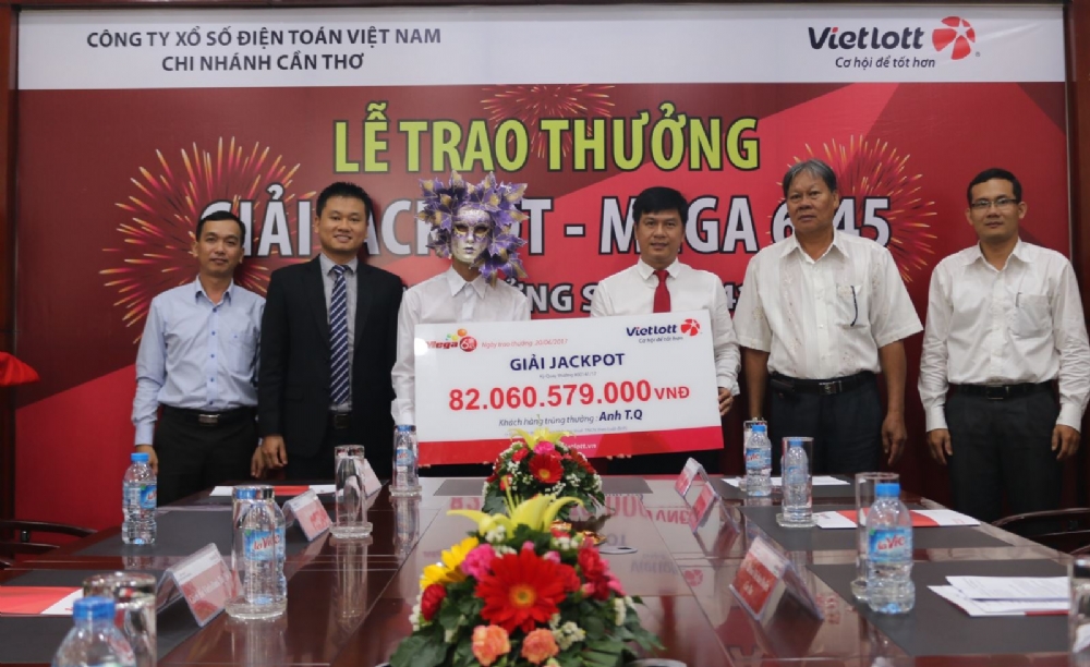 Khách Hàng Đến Từ An Giang Lĩnh Giải Độc Đắc 82 Tỷ Đồng